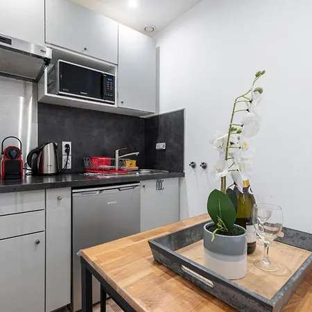 Lejlighed 1 Bdr Large Terrace *