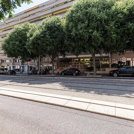 1 Bdr Large Terrace Lejlighed Nice