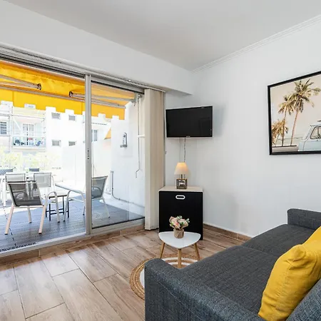 דירה 1 Bdr Large Terrace *
